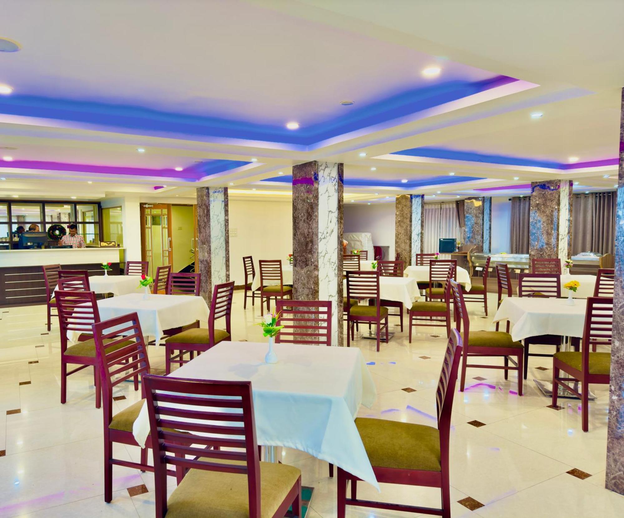 Hotel Bella Vista Darjeeling Near Drc Paid Paking ภายนอก รูปภาพ